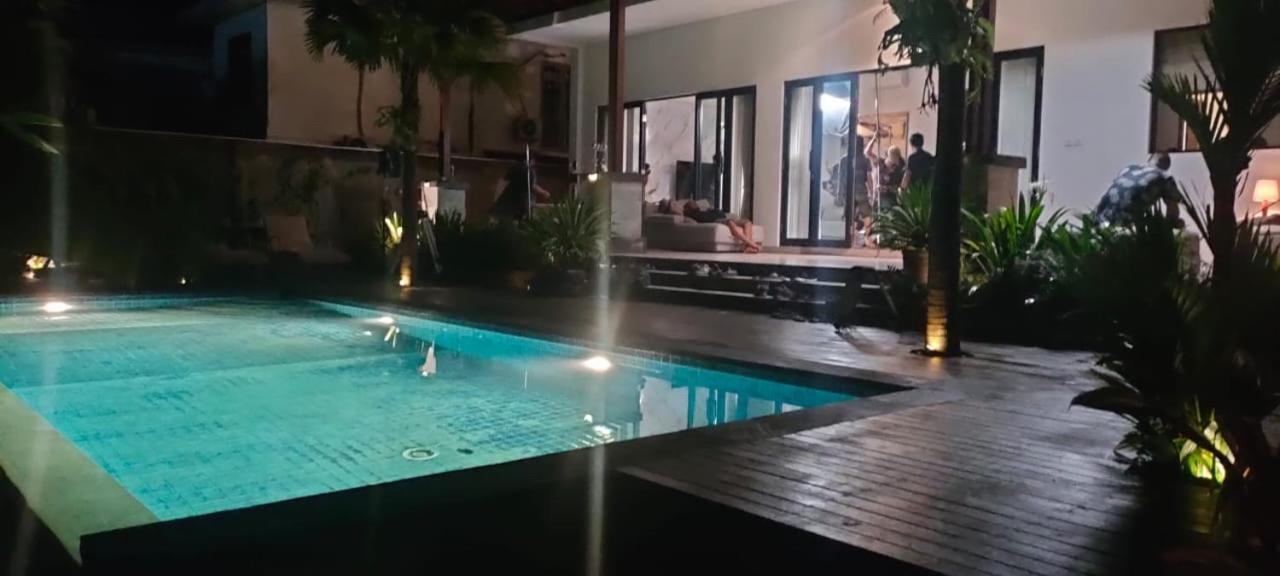 לבואן באג'ו Villa Niang Ando מראה חיצוני תמונה
